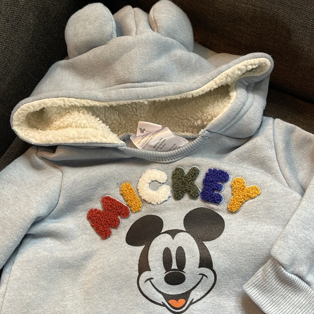Mickey Mouse Cozy Set - Picture 2 of 4